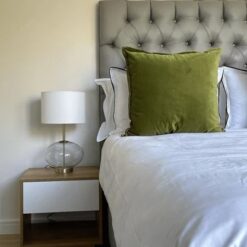 Alternative view of Grey Upholstered Headboard - Tufted - Velvet - Queen size - Legs